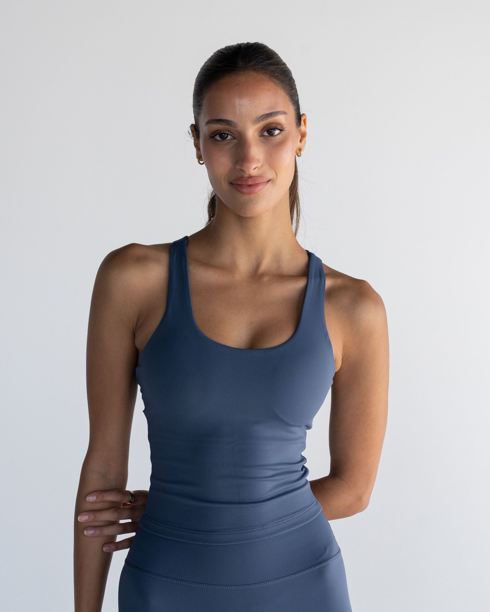 Ocean Blue V-Tank - Front View
