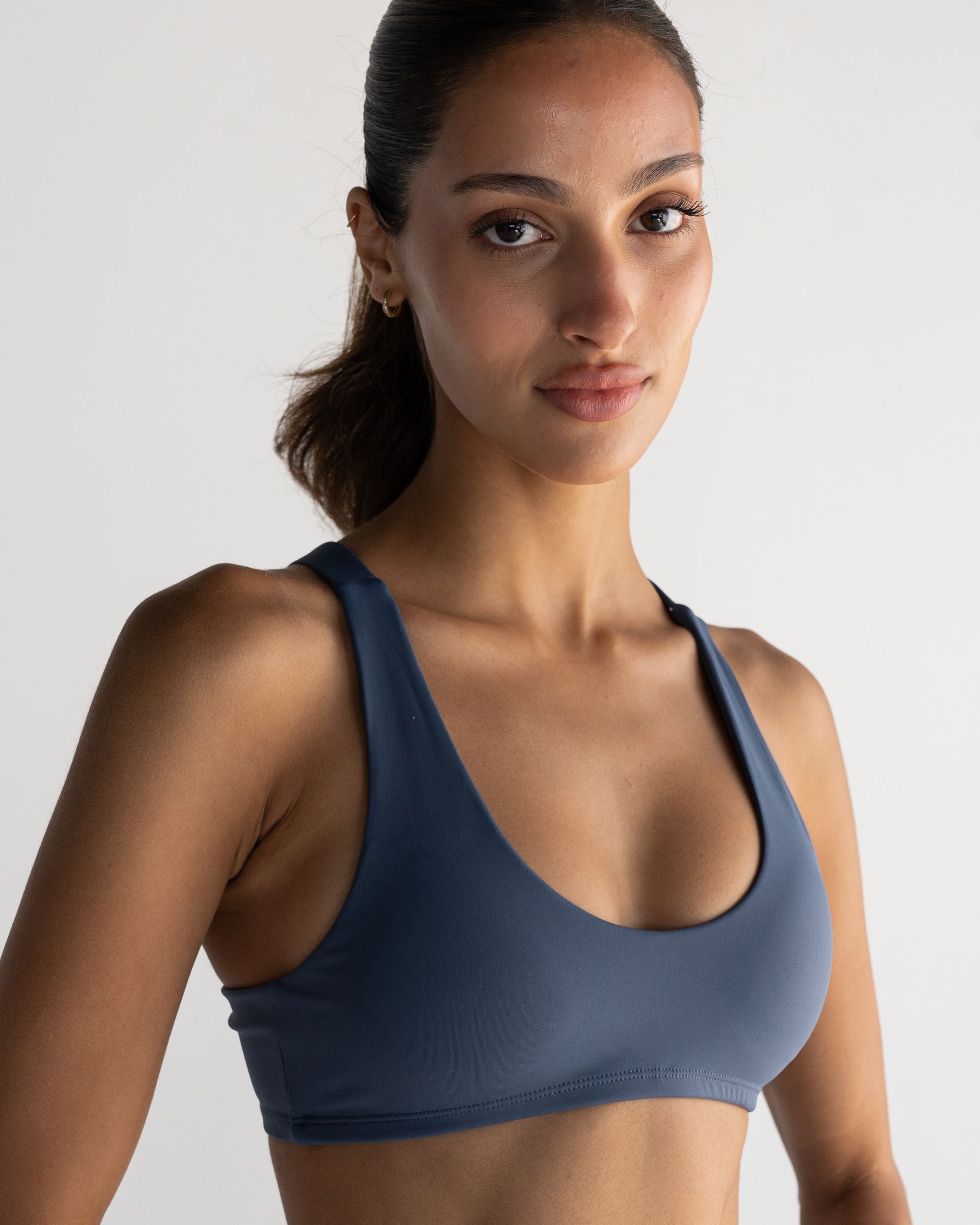 Ocean Blue V-crop - Front View